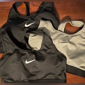 Nike sports bra bundle